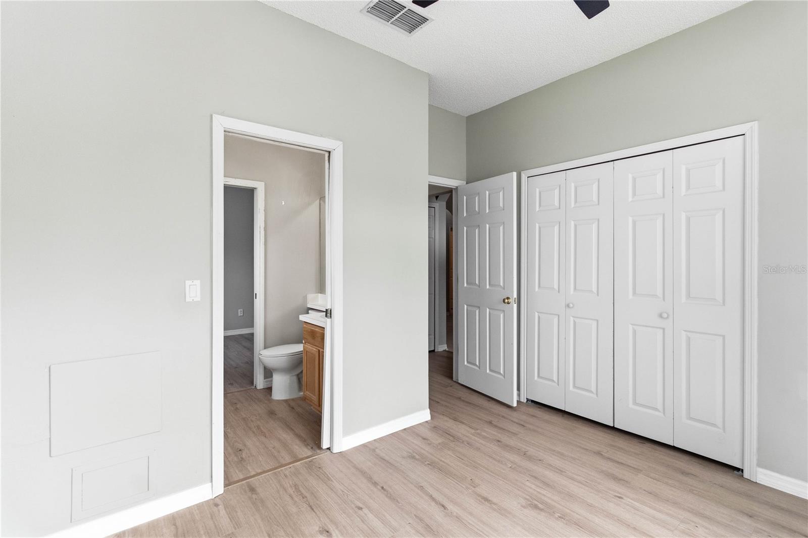 2412 RUNYON CIRCLE, Orlando, FL 32837