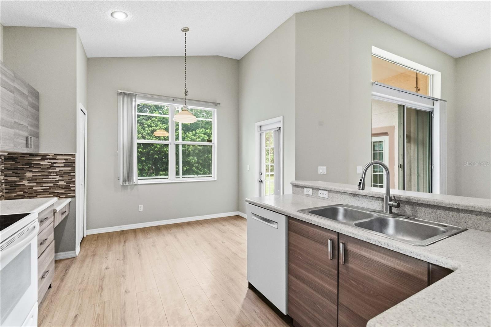 2412 RUNYON CIRCLE, Orlando, FL 32837