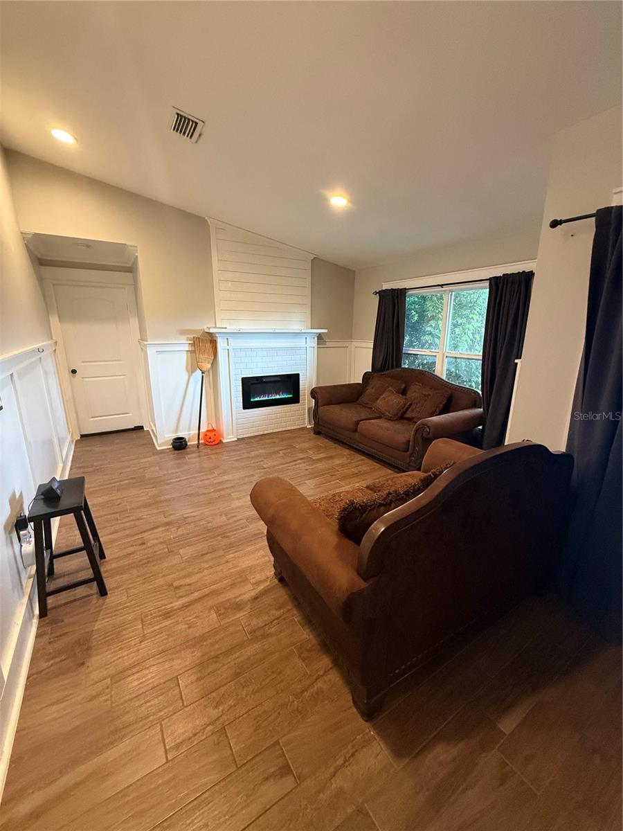 2749 S STEWART STREET, Kissimmee, FL 34746