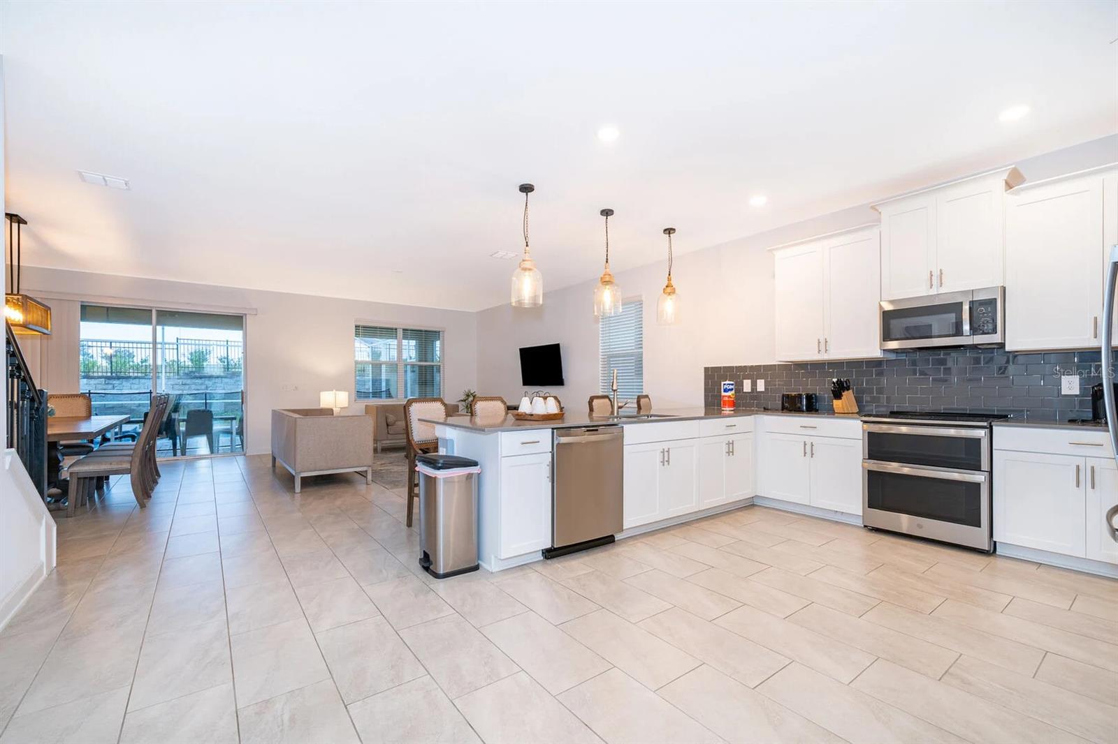 9056 SOMMERSET HILLS DRIVE, Davenport, FL 33896