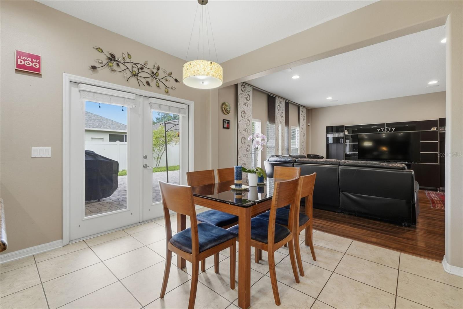 Kitchen nook
