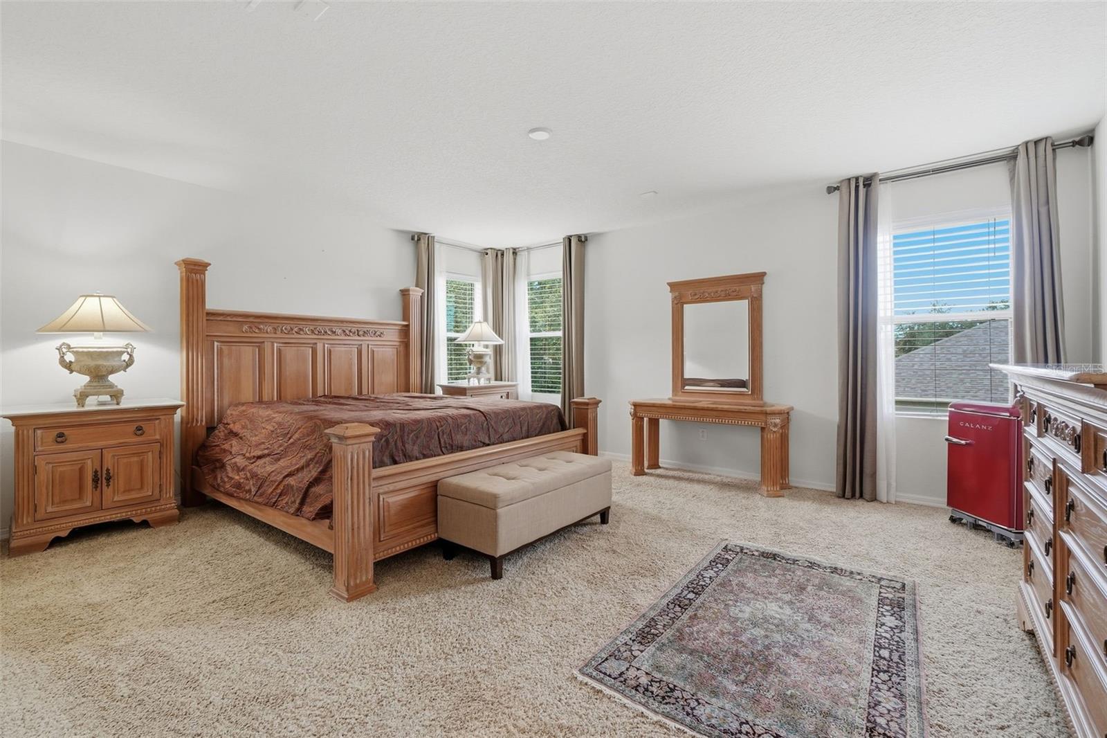 Pimary bedroom