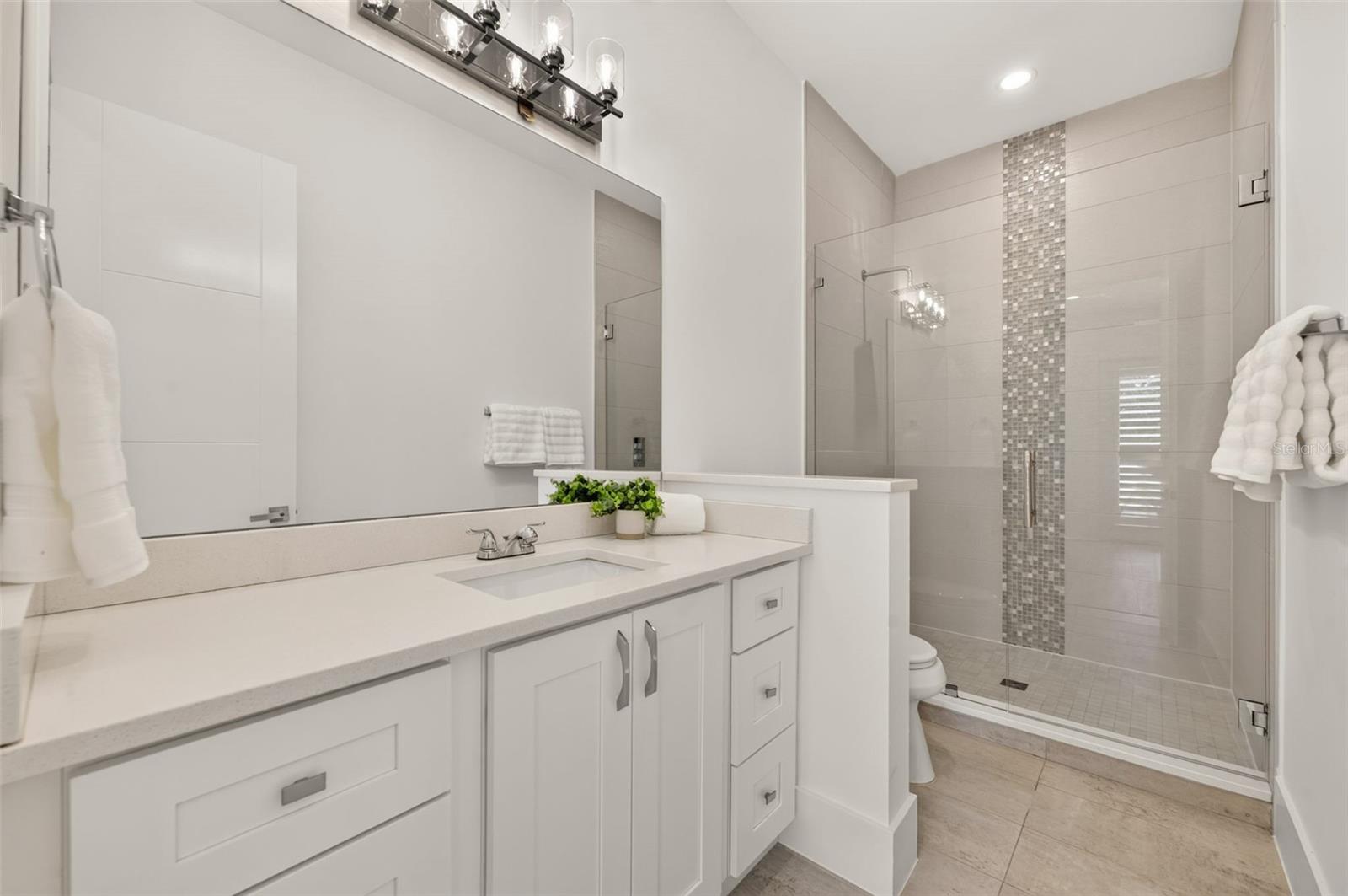 Bathroom 2 (off Bedroom 2)