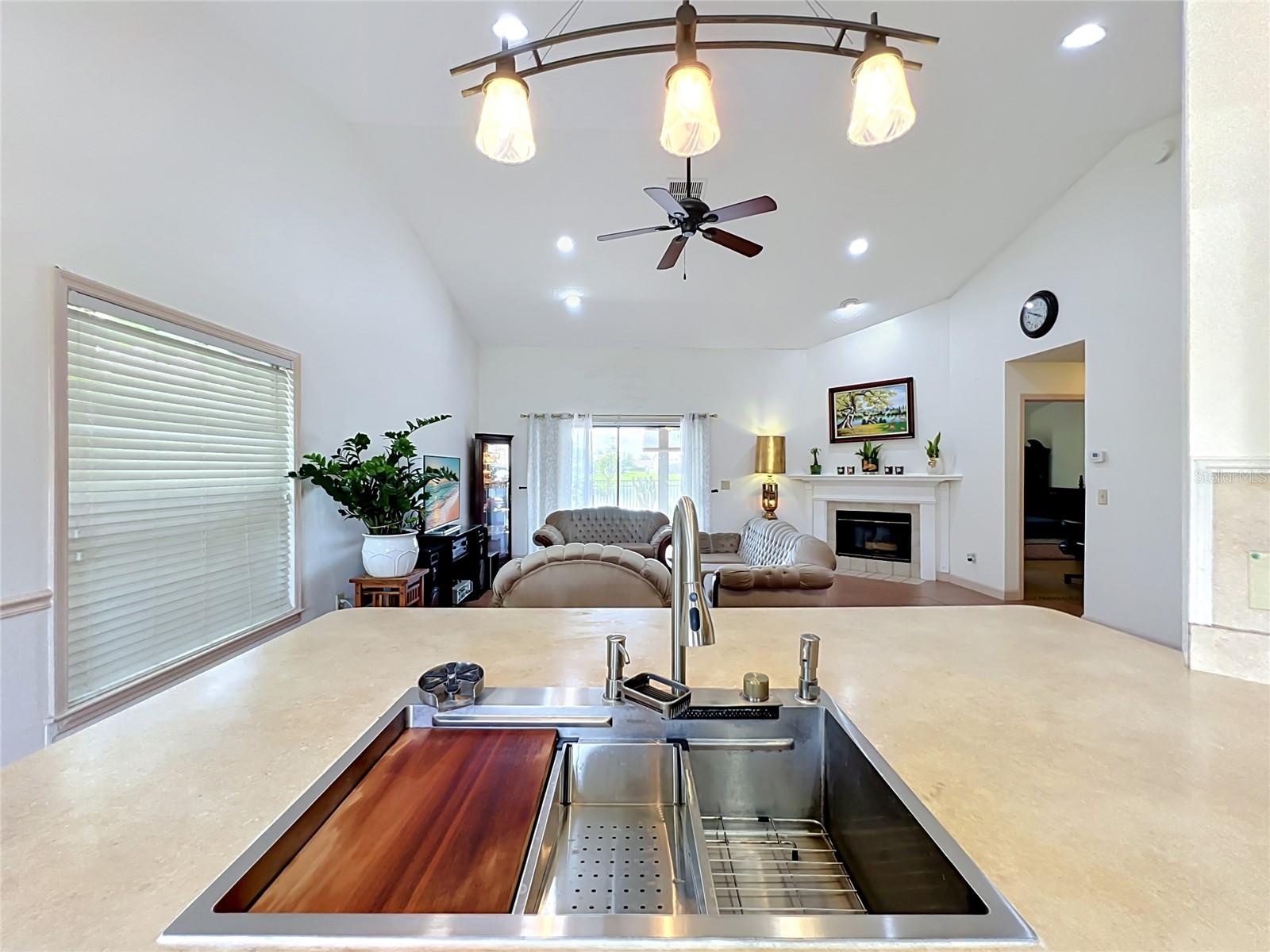2405 SETTLERS TRAIL, Orlando, FL 32837
