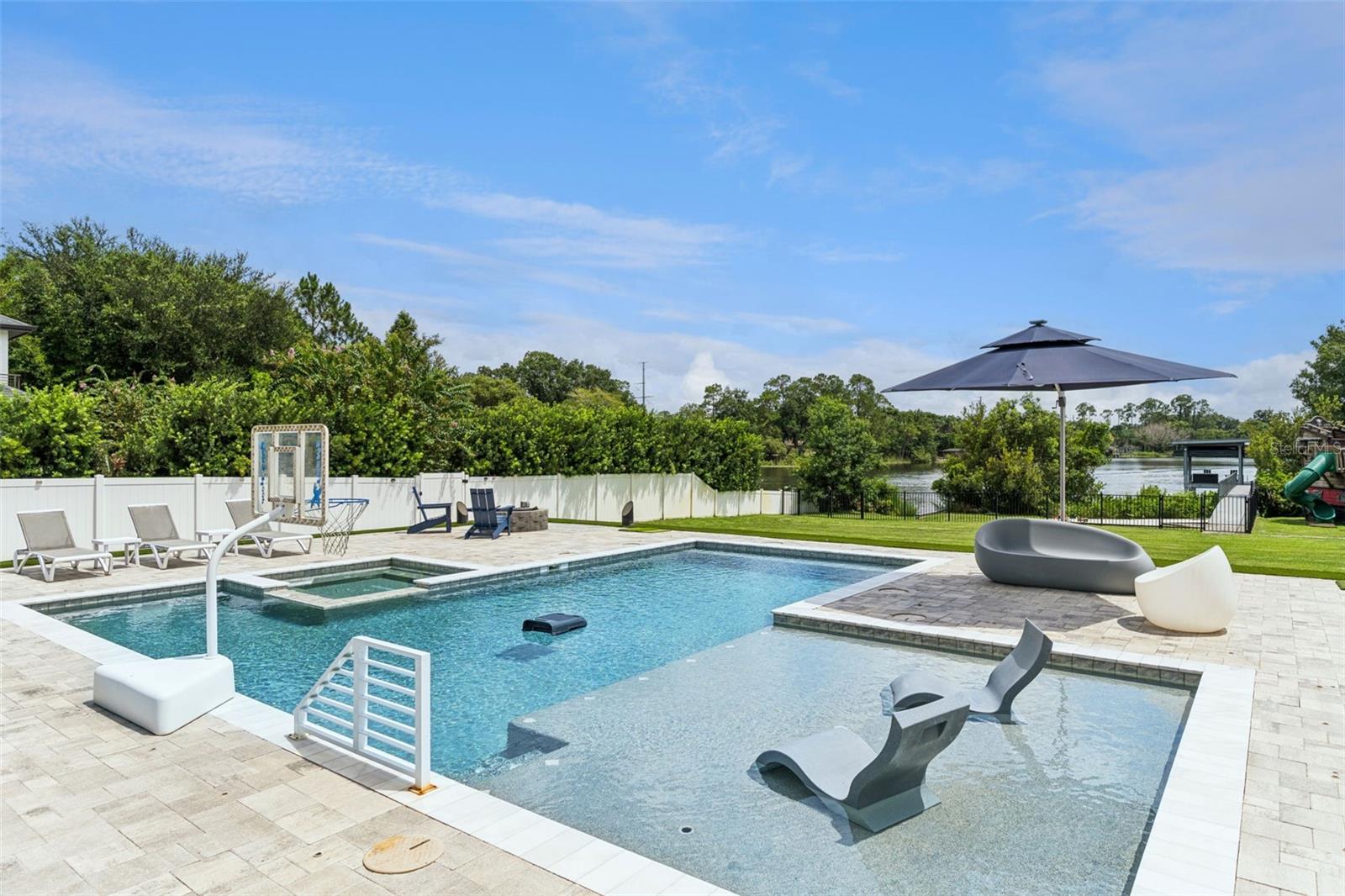 8922 UNIVERSITY BOULEVARD, Orlando, FL 32817