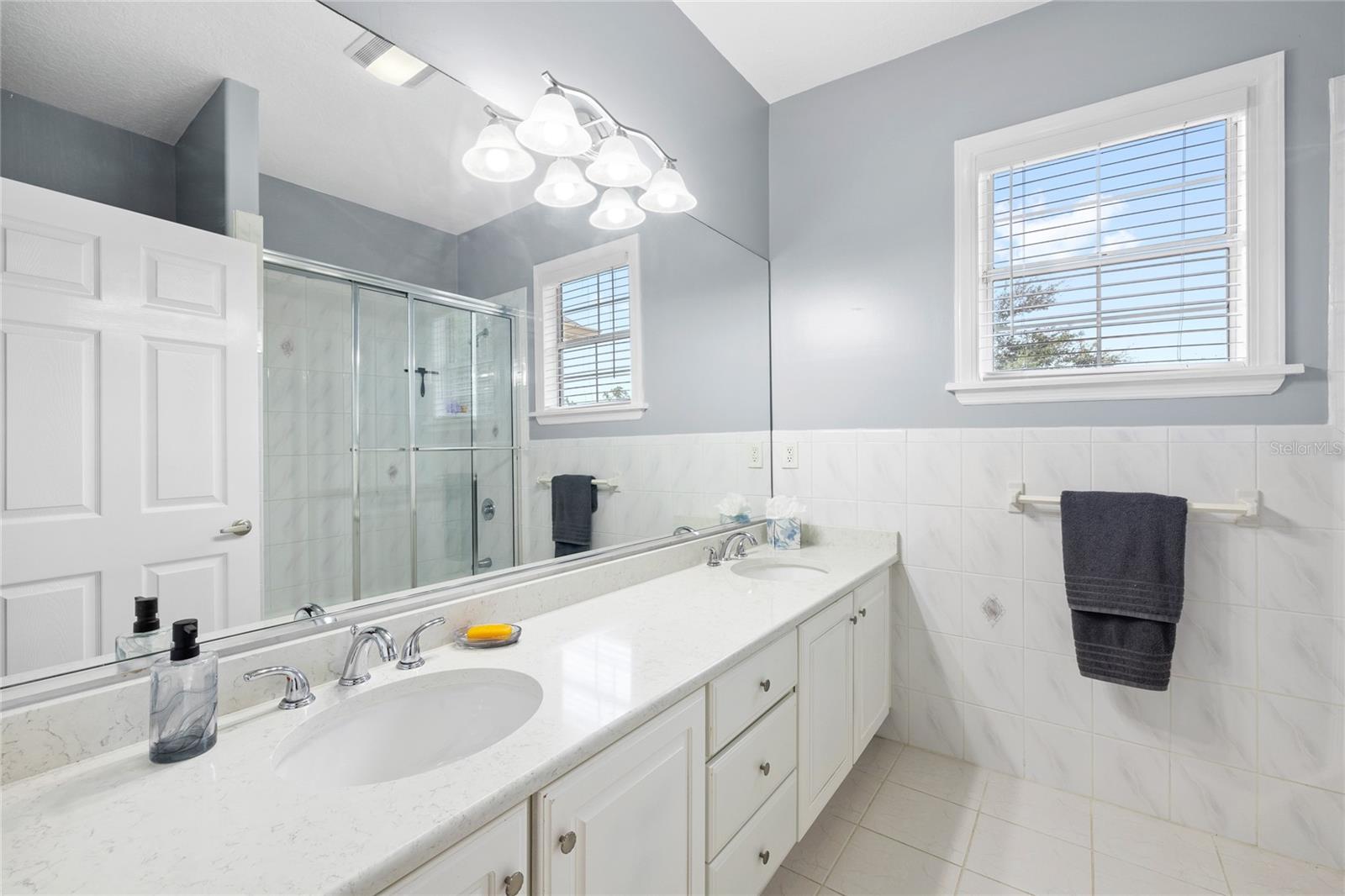 En suite bathroom to Bedroom #3
