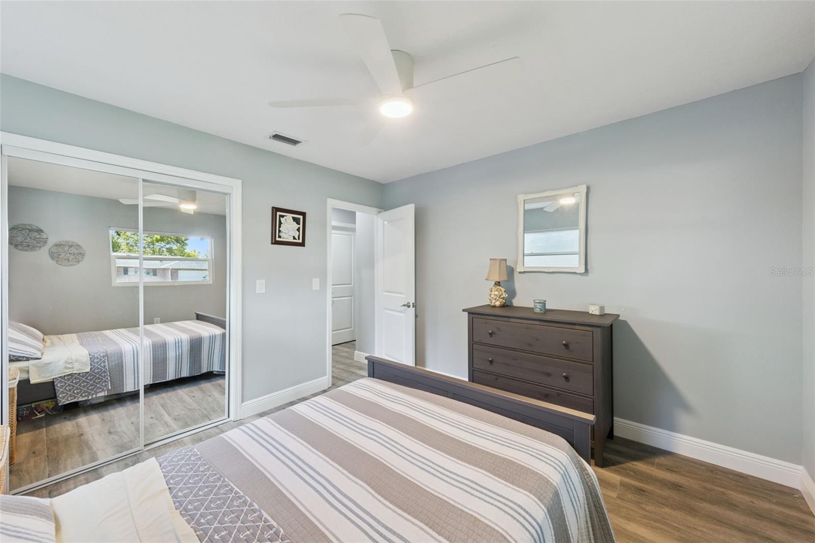 27821 LOIS DRIVE, Tavares, FL 32778