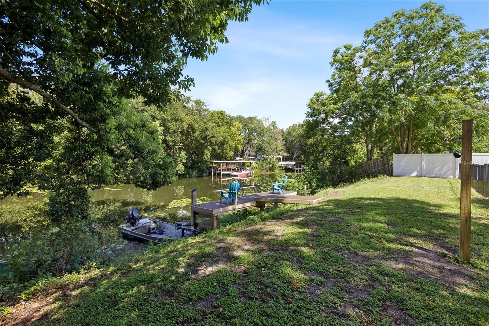 27821 LOIS DRIVE, Tavares, FL 32778