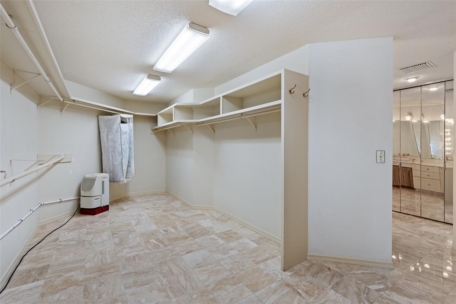 1412 MOSSWOOD DR, Leesburg, FL 34748