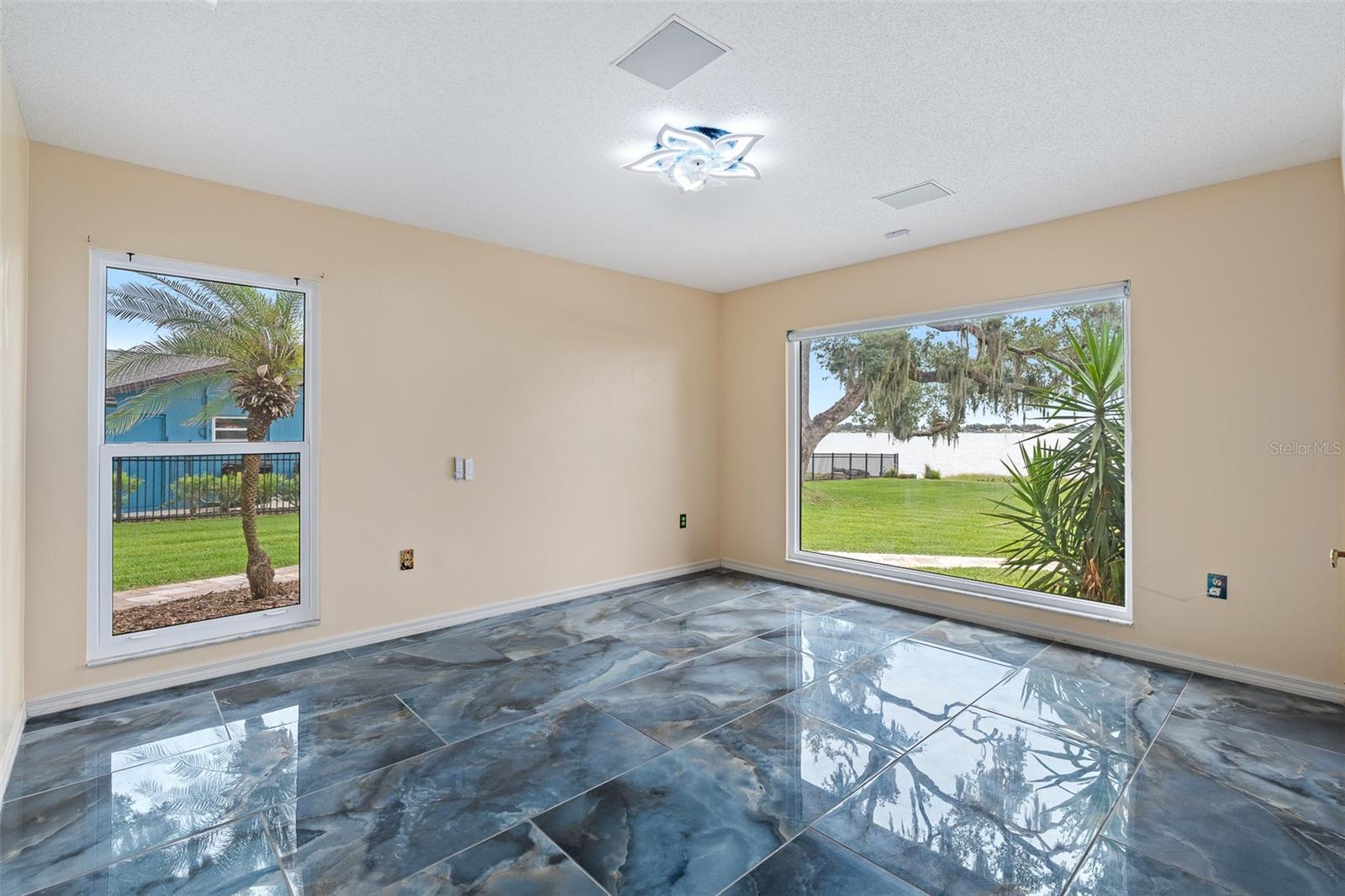 1412 MOSSWOOD DR, Leesburg, FL 34748