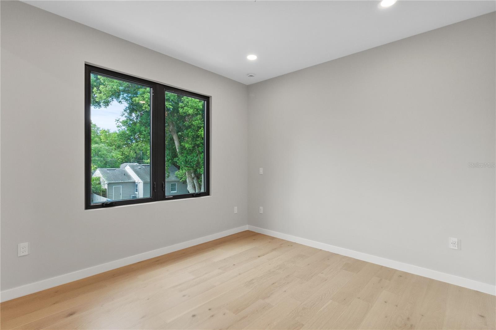 516 CLAYTON STREET, Orlando, FL 32804