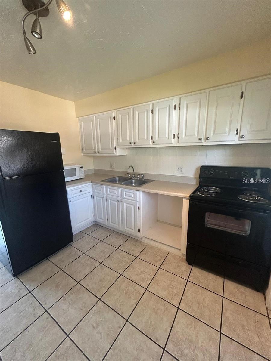 1627 W OAK RIDGE ROAD, #D, Orlando, FL 32809