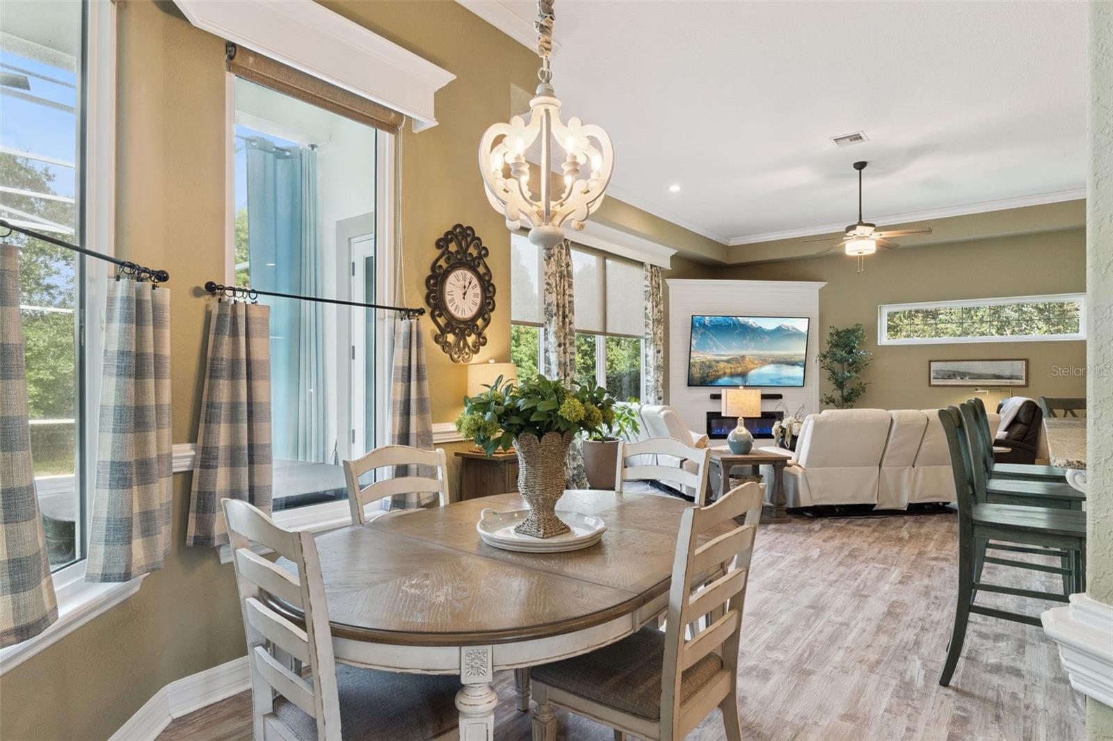 Breakfast Nook