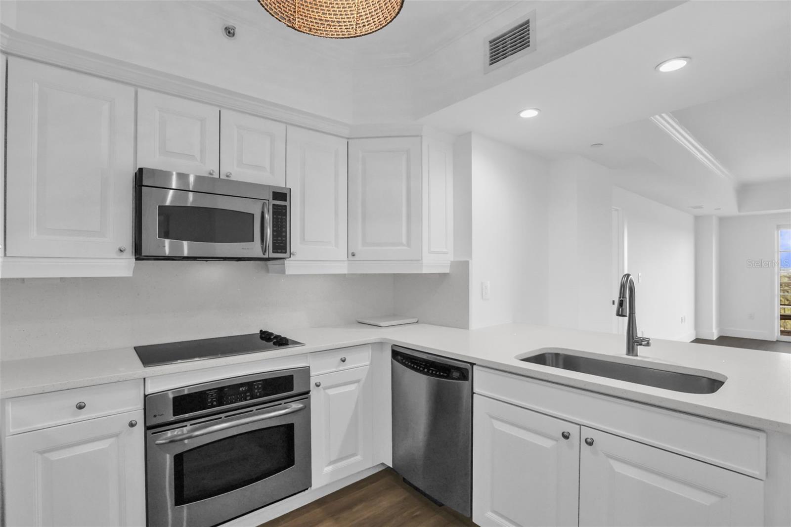 7593 GATHERING DRIVE, #707, Reunion, FL 34747