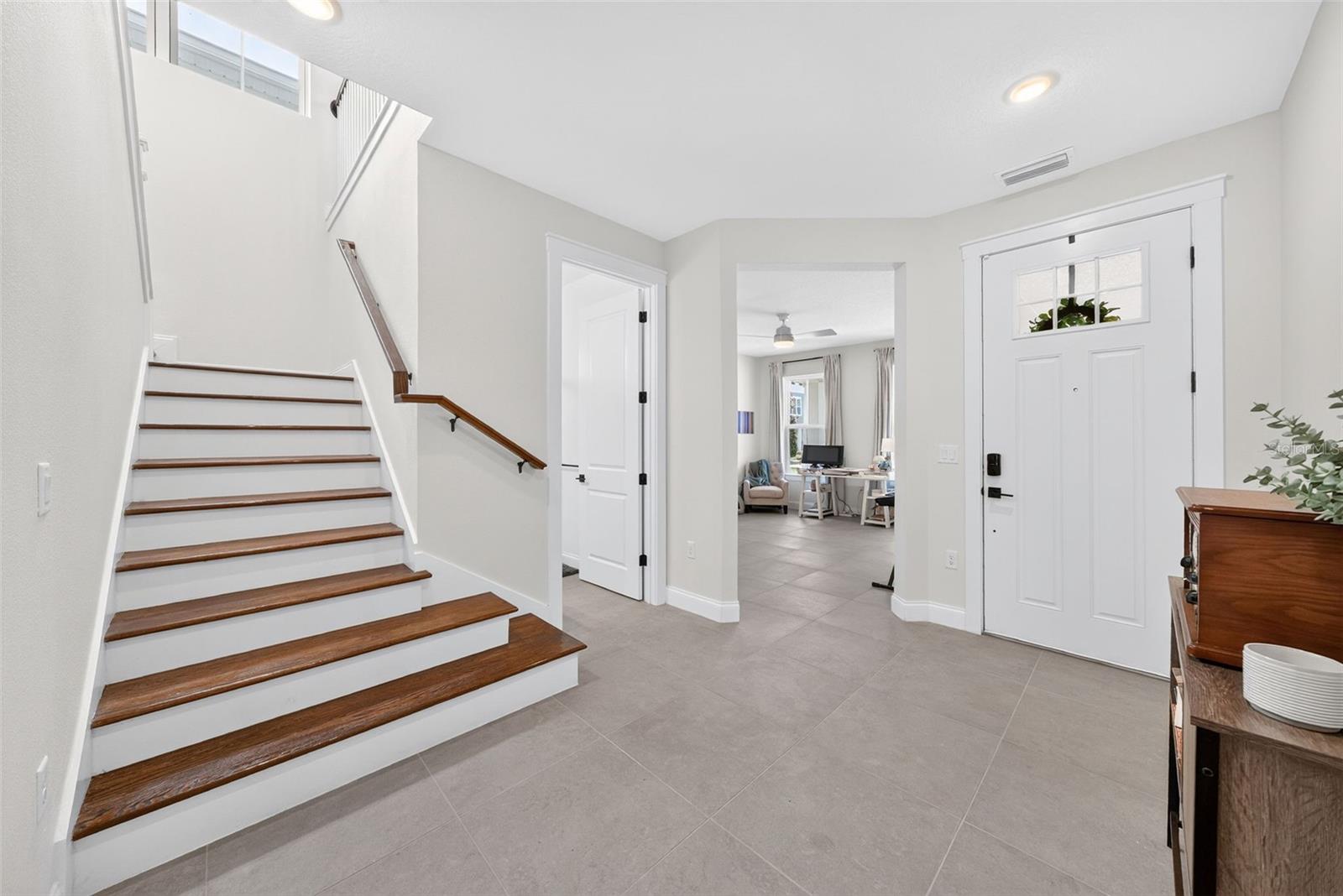 231 SEVERN WAY, Orlando, FL 32803