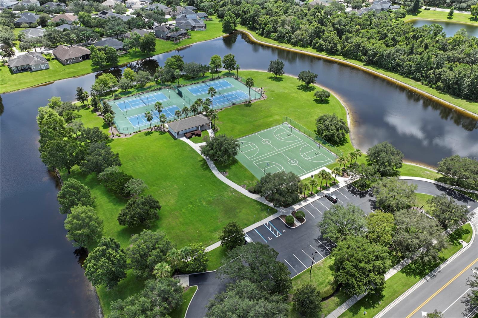 2710 REGAL PINE TRAIL, Oviedo, FL 32766