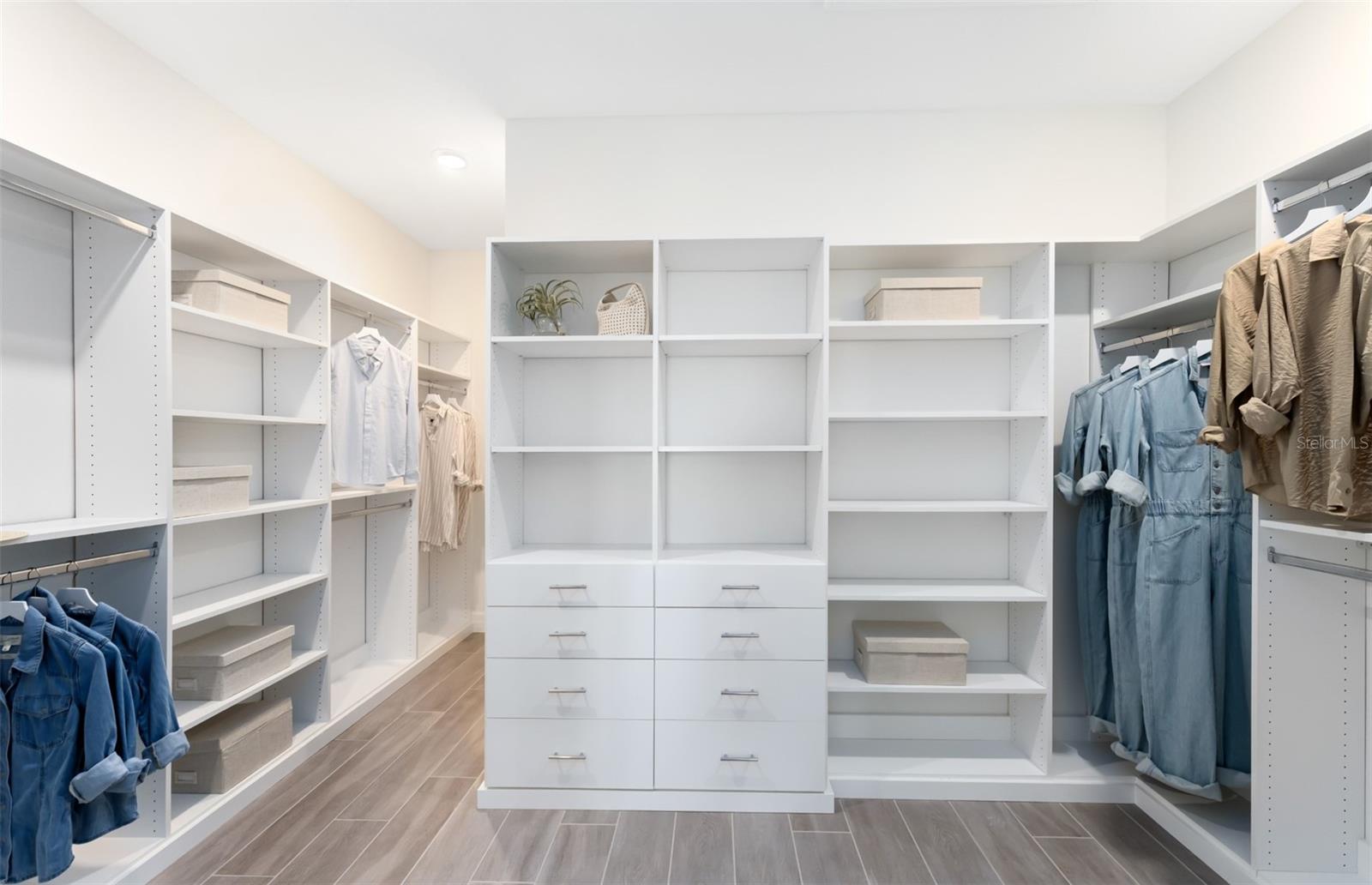Model Home Design Only. Pictures and furnishings are for illustrative purposes only. Elevations, colors and options may vary. Furniture is for model home staging only.