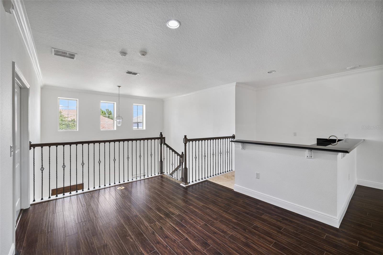 Quality laminate, wet Bar