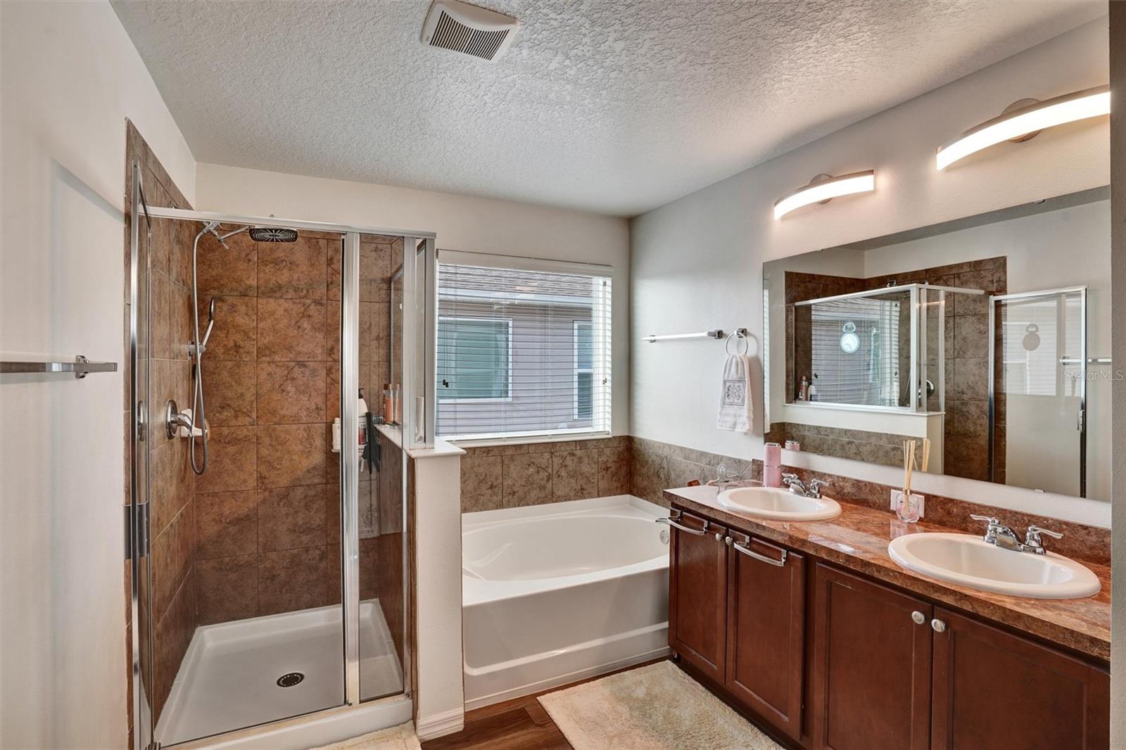Main Bedroom Ensuite