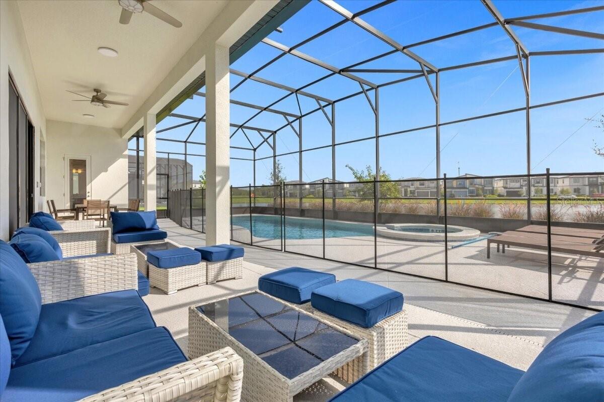 Conversation area - covered lanai