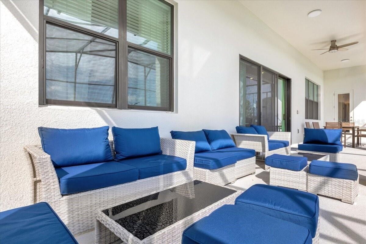 Conversation area - covered lanai