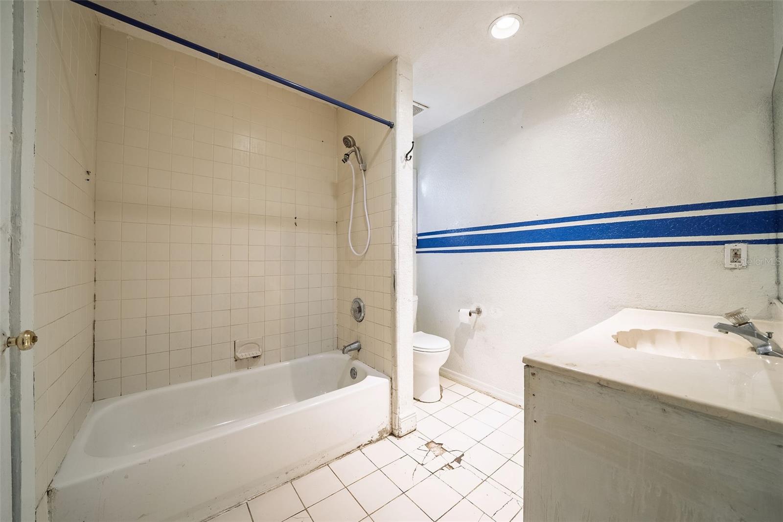 813 GREENWOOD STREET, Orlando, FL 32801