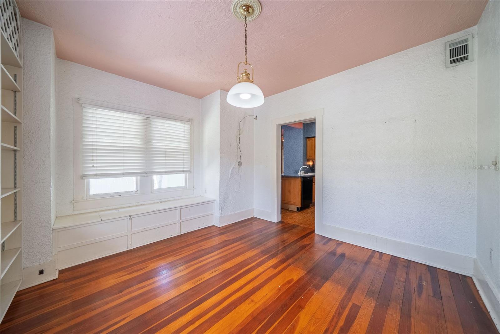 813 GREENWOOD STREET, Orlando, FL 32801