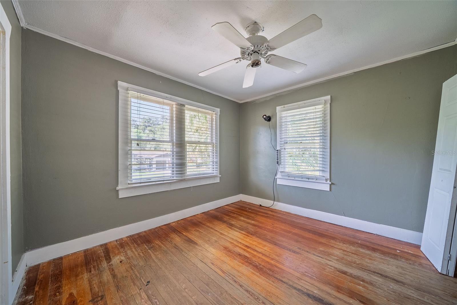 813 GREENWOOD STREET, Orlando, FL 32801