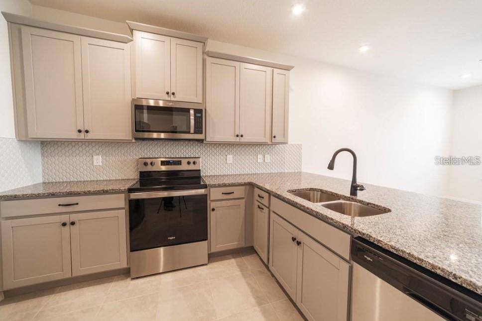 8860 HERENCIA ALLEY, Windermere, FL 34786