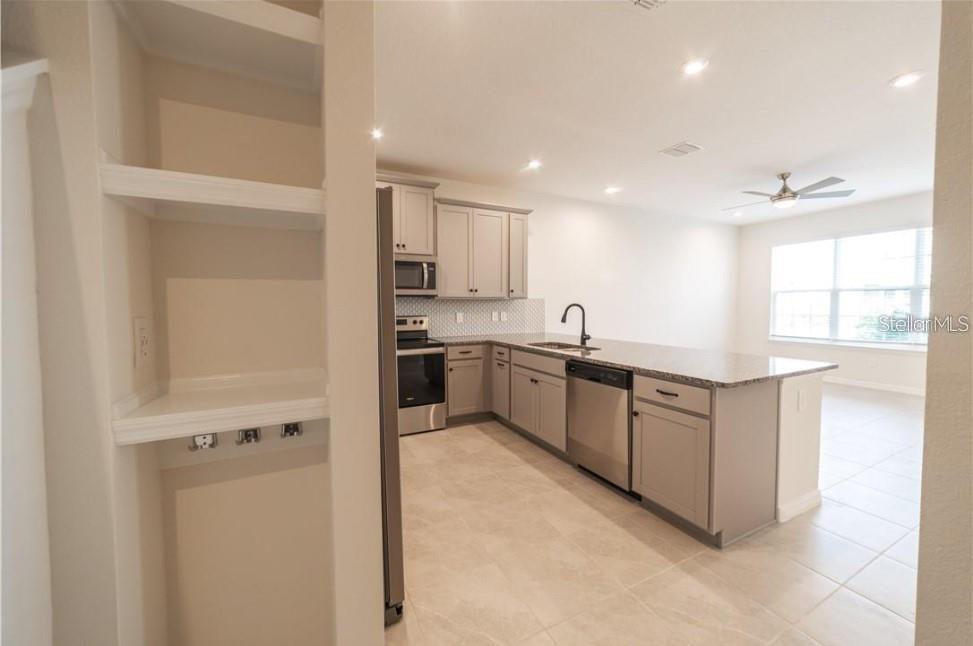 8860 HERENCIA ALLEY, Windermere, FL 34786