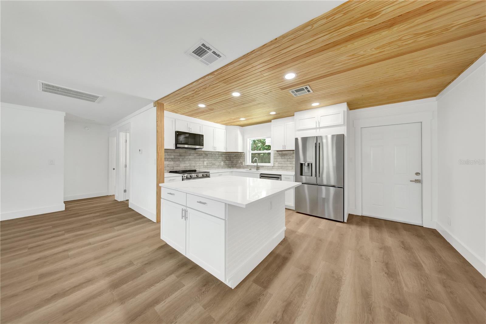 2264 WINCHESTER DRIVE, Dunedin, FL 34698