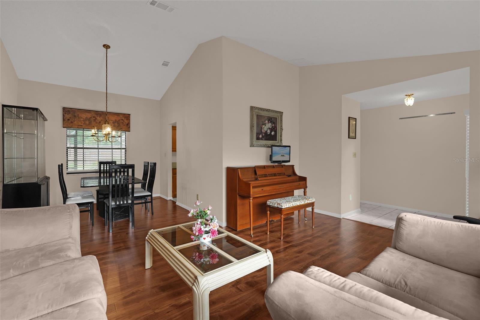 3044 CRESTED CIRCLE, Orlando, FL 32837 3044 CRESTED CIRCLE, Orlando, FL 32837