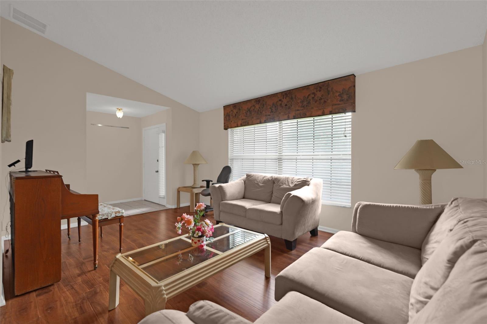 3044 CRESTED CIRCLE, Orlando, FL 32837 3044 CRESTED CIRCLE, Orlando, FL 32837