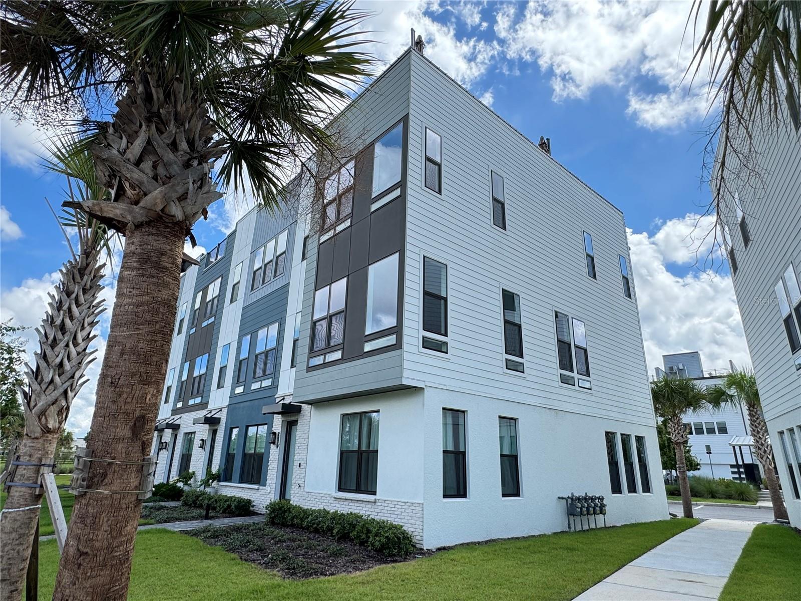 2362 ADDALIA ALLEY, Orlando, FL 32804
