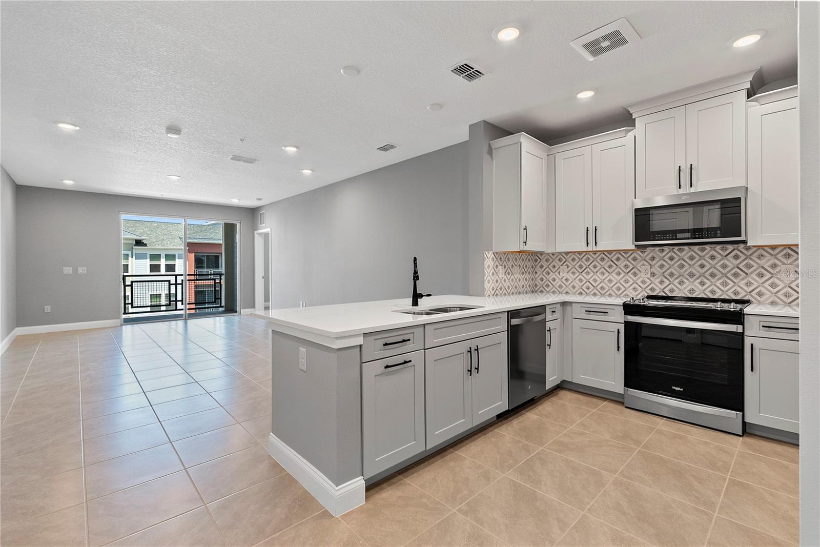 7557 LAUREATE BOULEVARD, #6401, Orlando, FL 32827