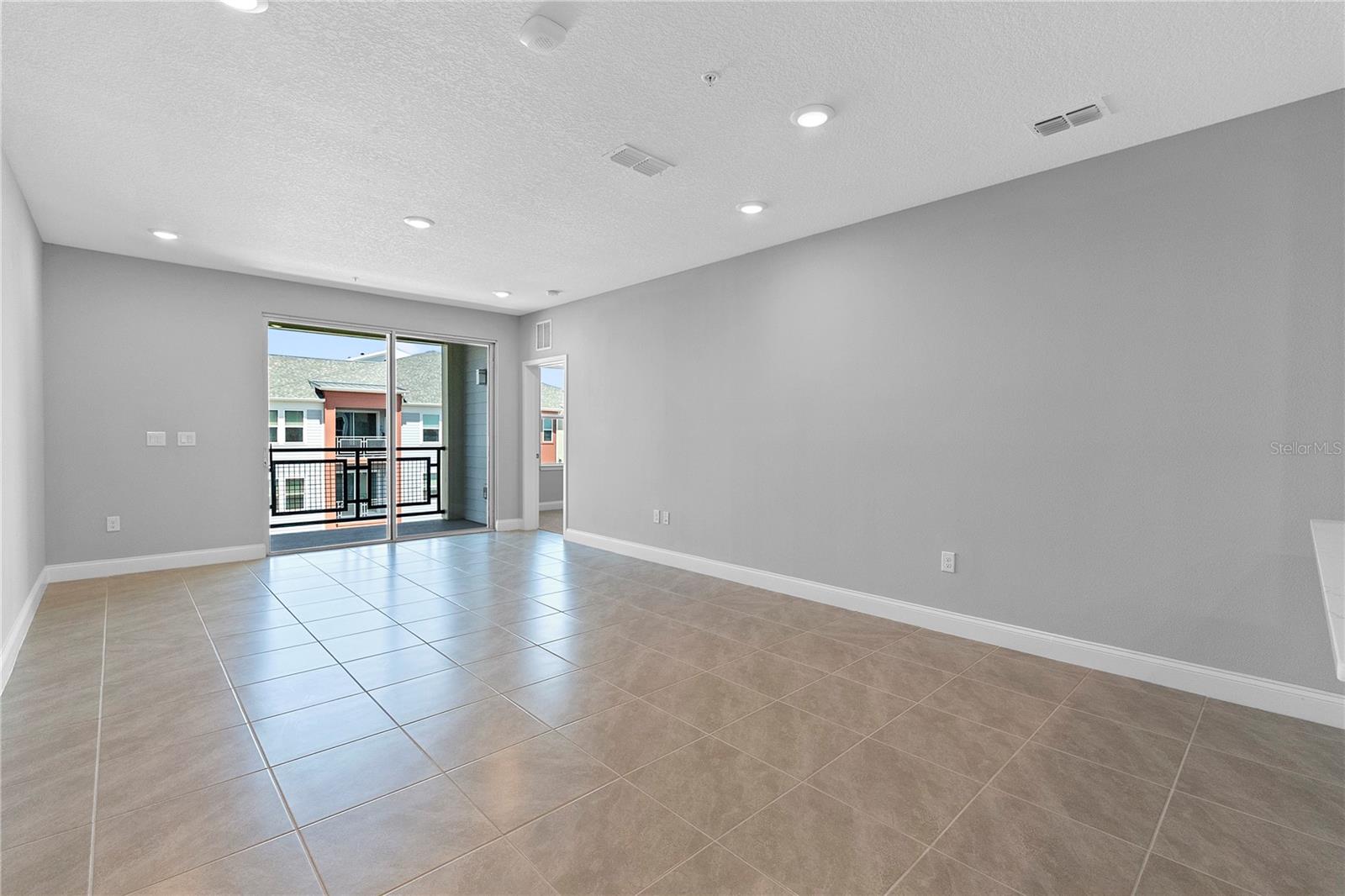 7557 LAUREATE BOULEVARD, #6401, Orlando, FL 32827