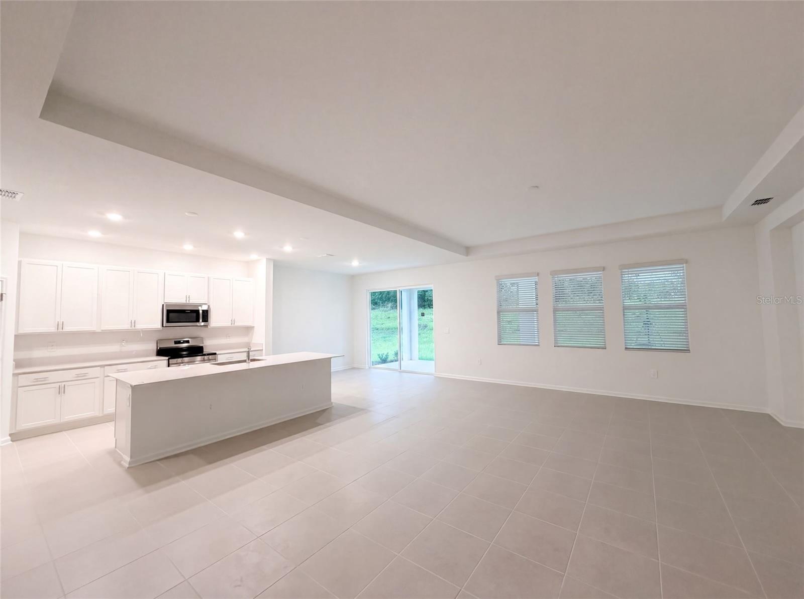669 TUNDRA LOOP, Groveland, FL 34736 669 TUNDRA LOOP, Groveland, FL 34736