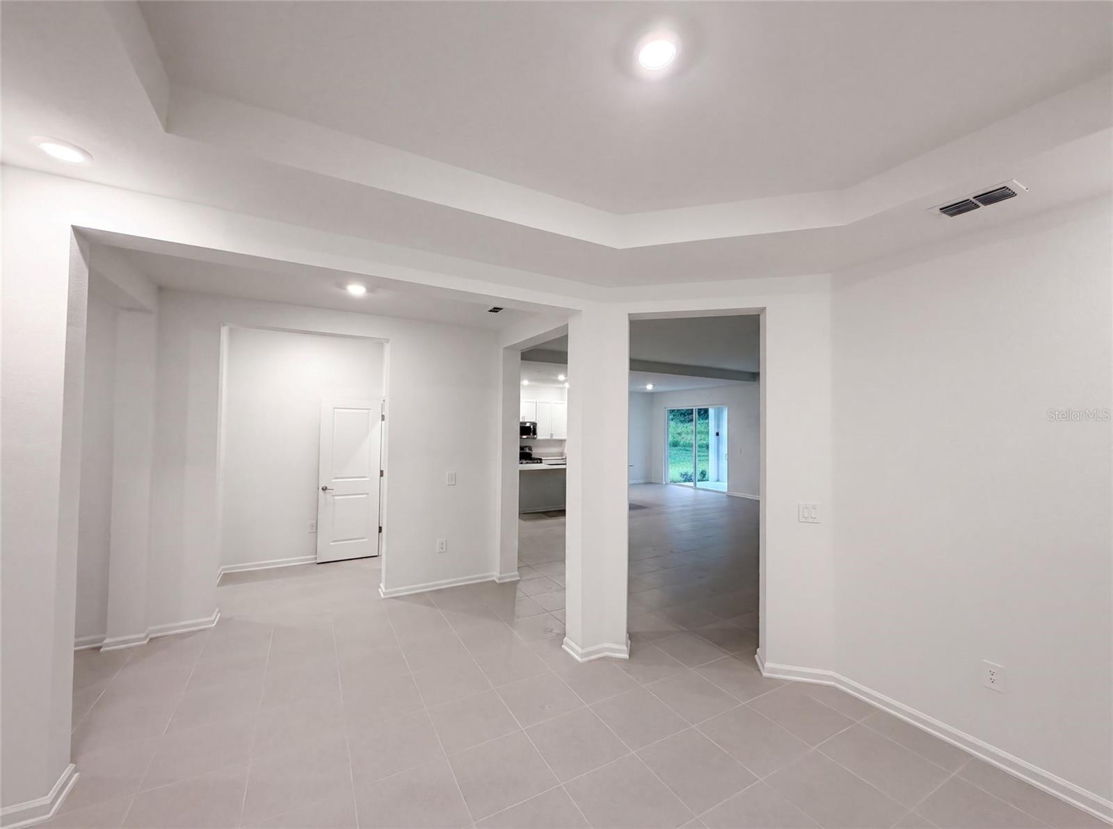 669 TUNDRA LOOP, Groveland, FL 34736