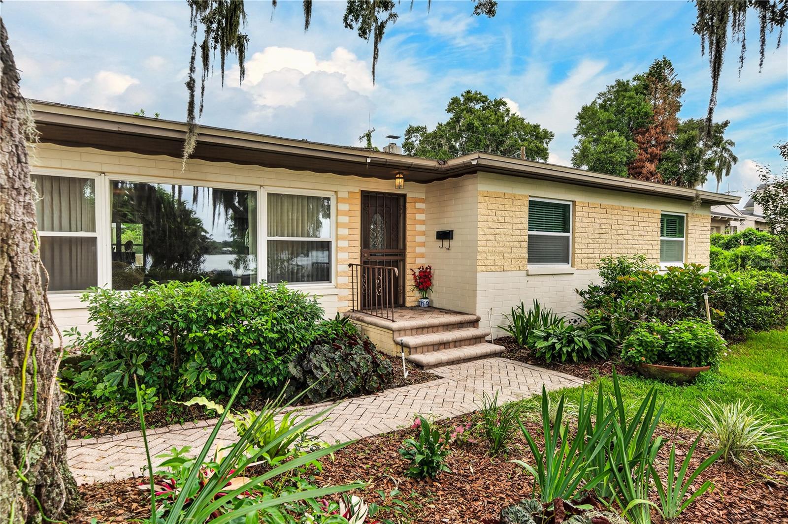 1205 DORCHESTER STREET, Orlando, FL 32803 1205 DORCHESTER STREET, Orlando, FL 32803