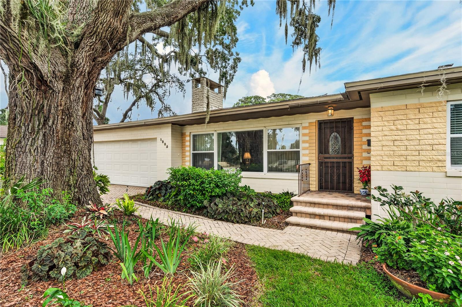 1205 DORCHESTER STREET, Orlando, FL 32803 1205 DORCHESTER STREET, Orlando, FL 32803