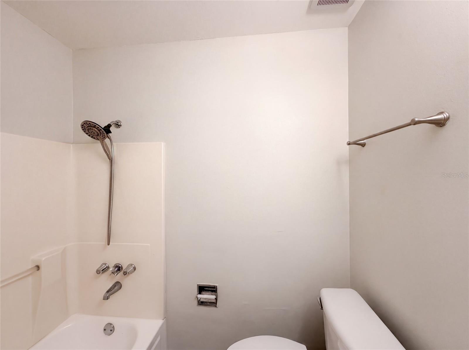 1735 JEFFERSON DRIVE, Mount Dora, FL 32757 1735 JEFFERSON DRIVE, Mount Dora, FL 32757