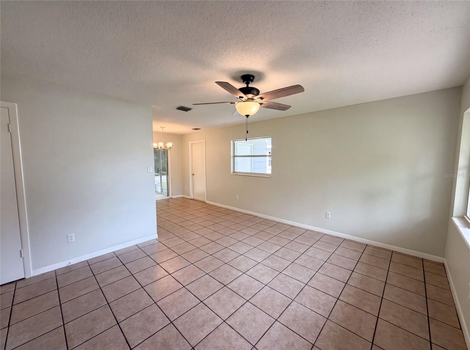1735 JEFFERSON DRIVE, Mount Dora, FL 32757
