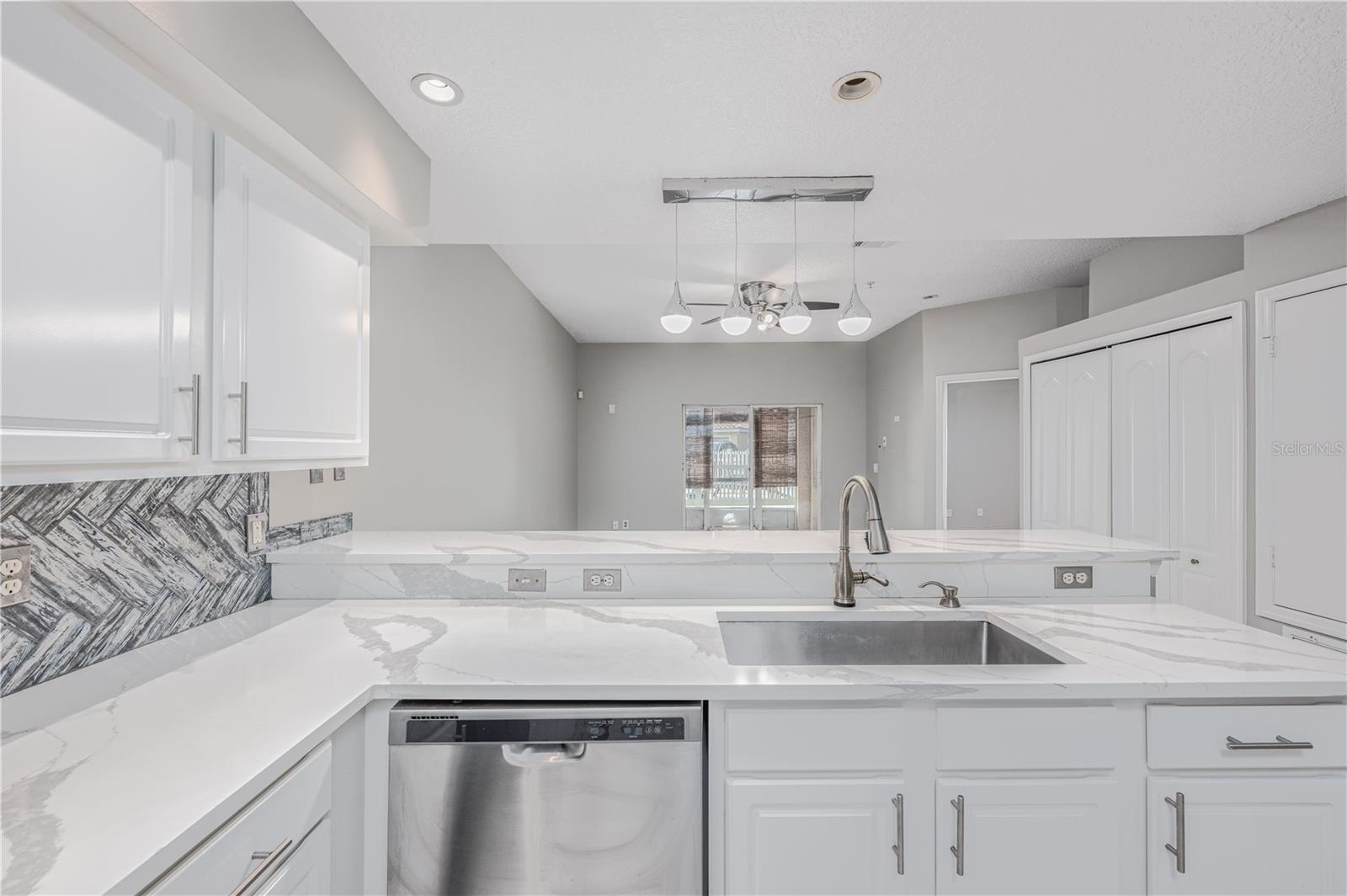 673 SANDY NECK LANE, #103, Altamonte Springs, FL 32714