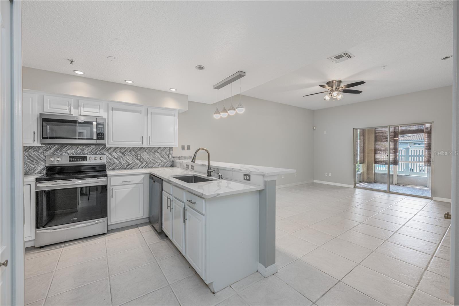 673 SANDY NECK LANE, #103, Altamonte Springs, FL 32714