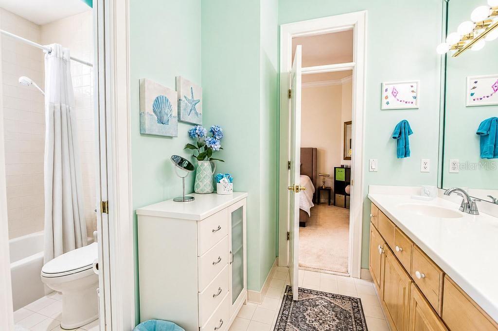 9606 CAMBERLEY CIRCLE, Orlando, FL 32836