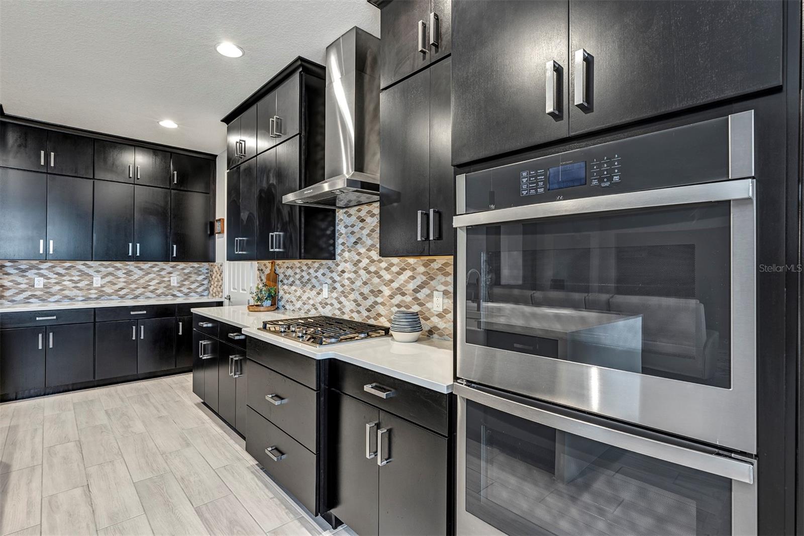 1112 HULL ISLAND DRIVE, Oakland, FL 34787 1112 HULL ISLAND DRIVE, Oakland, FL 34787