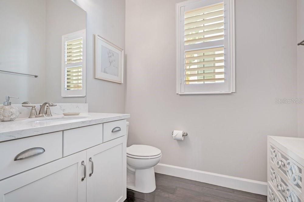 Powder room