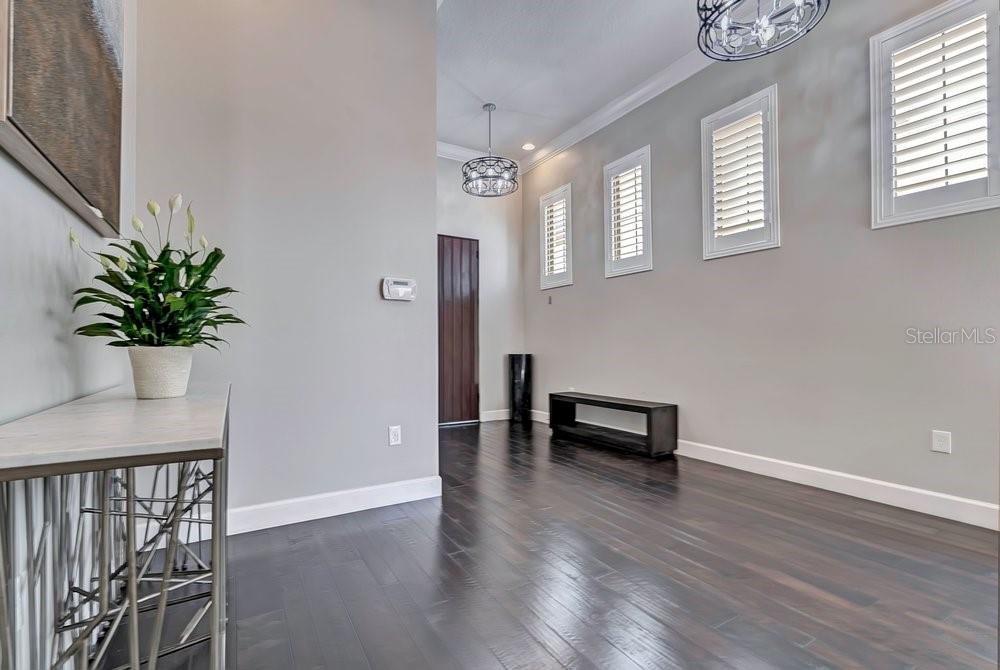 Foyer Foyer