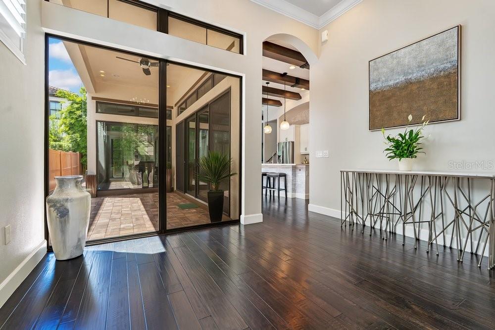 Foyer Foyer