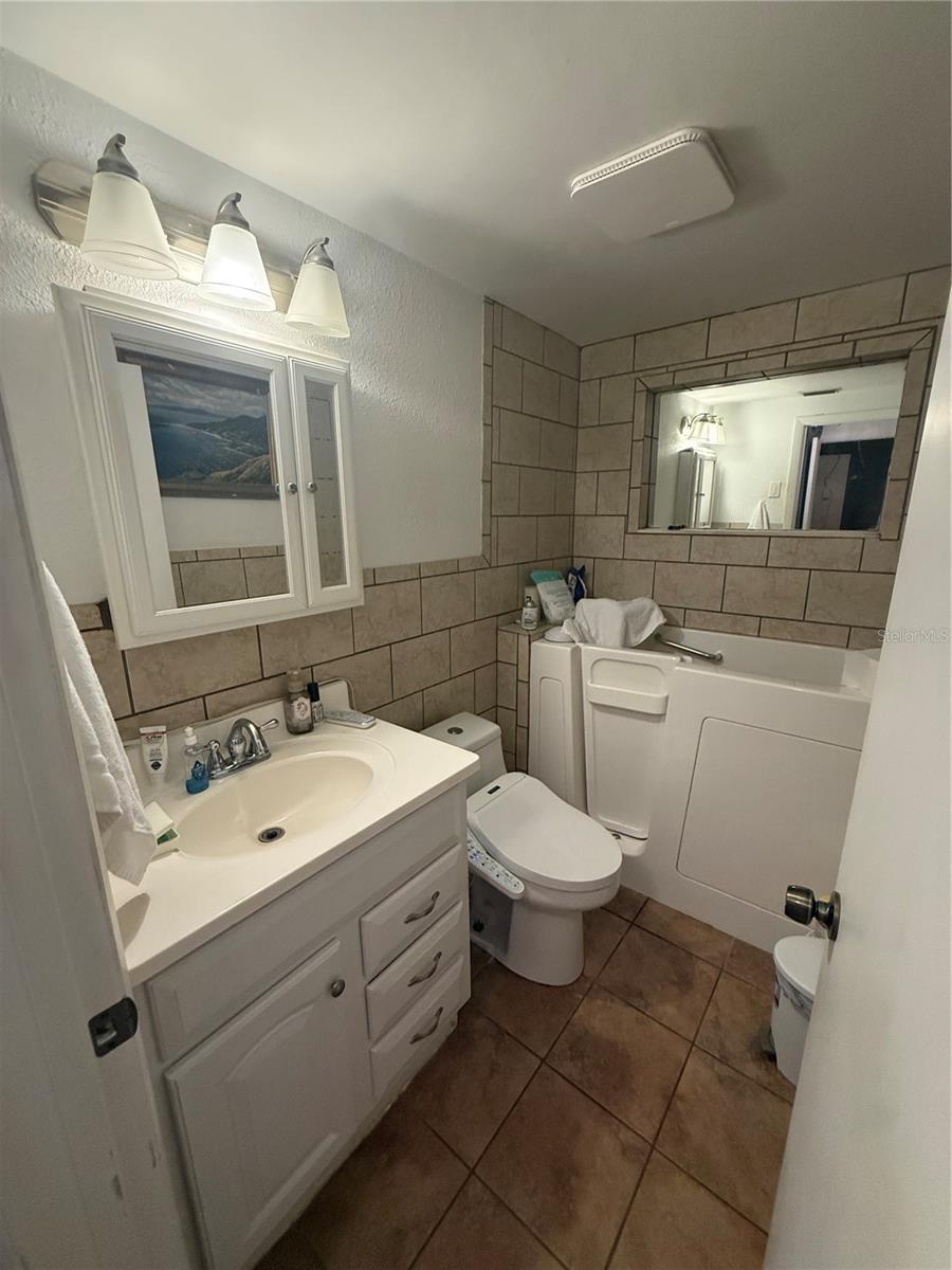 1650 AQUA LANE, Holiday, FL 34691
